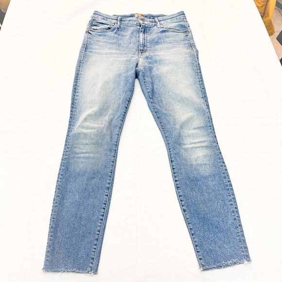 Mother Superior High Waisted Ankle Fray Shoot to Thrill Denim Jean Size 30 - Picture 2 of 8